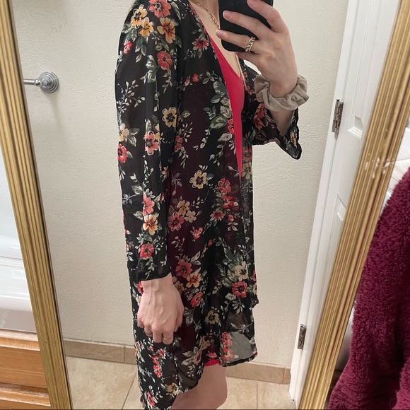 WINDSOR FLORAL KIMONO - Picture 3 of 4